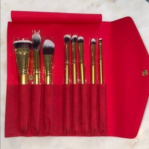 🌈2️⃣ for $30🌈 Luxie Glitter & Gold Brush Set